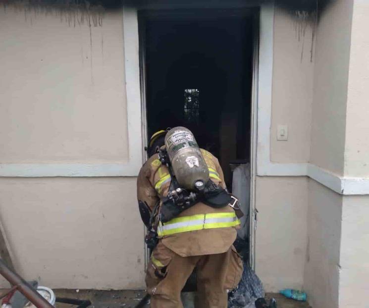 Investigan incendio en Linares
