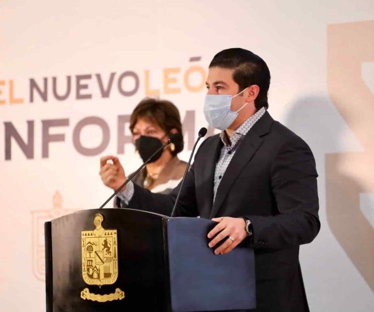 Prohíbe Samuel a servidores públicos tener vida social