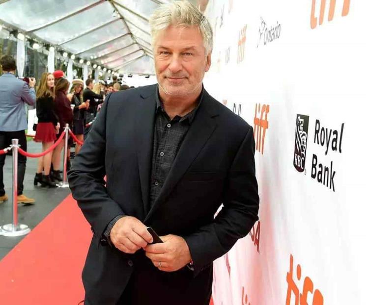 Baldwin explica por qué no entregó su teléfono a la policía