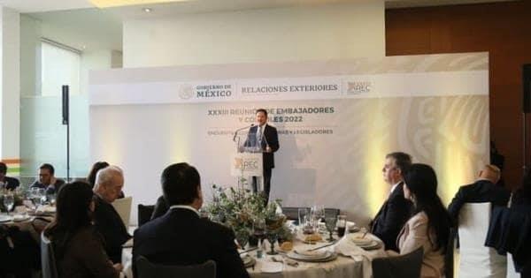 Mier se reúne con cónsules por viabilidad de reforma