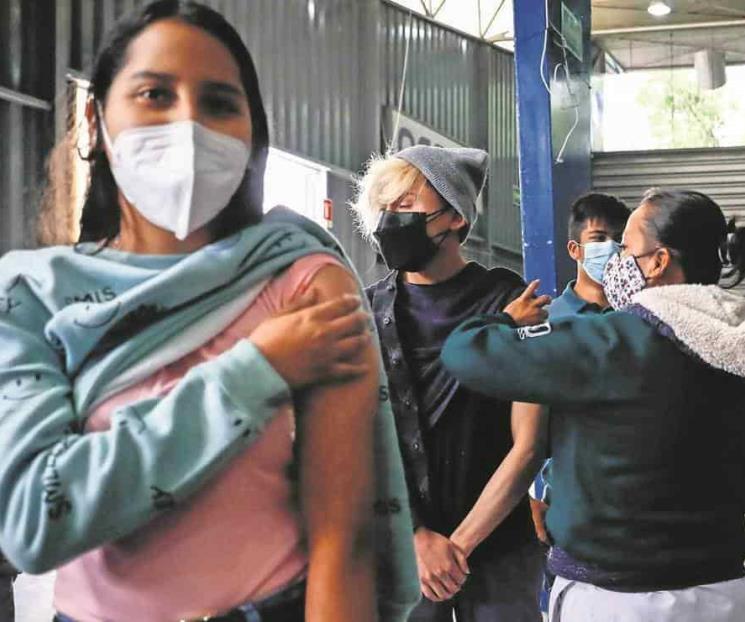 Adolescentes se blindan contra virus