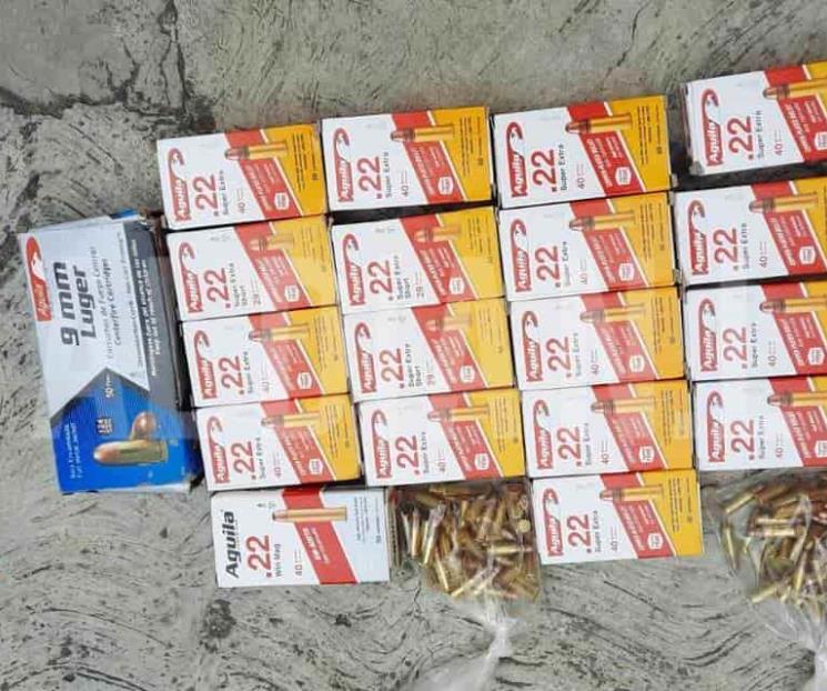Practican pistoleros bajo puente en Linares