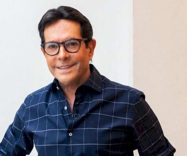 Juan José Origel se desahoga en redes y manda indirecta