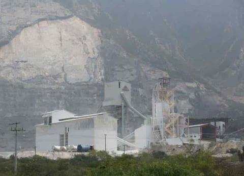 Respiran regios entre 3 y 4 veces más contaminación