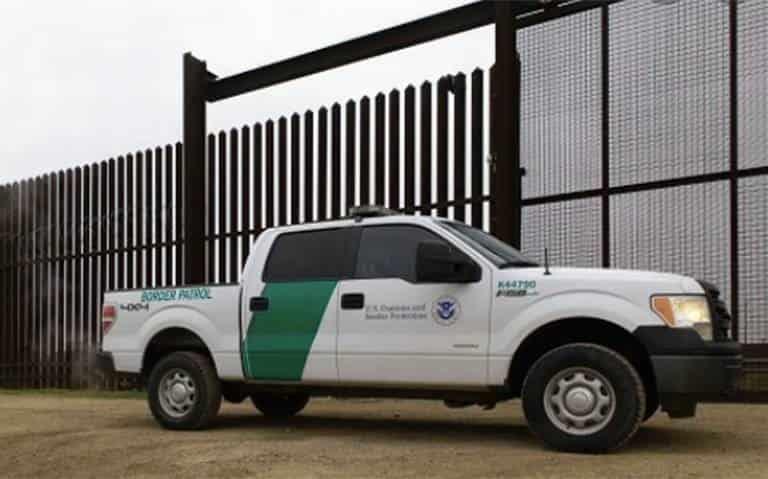 Migrante mexicano muere en custodia de autoridades
