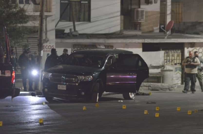 Cuatro hombres detenidos, aseguramiento de armas largas y una camioneta, dejó un enfrentamiento