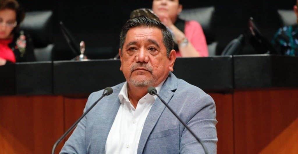 Pide licencia Félix Salgado