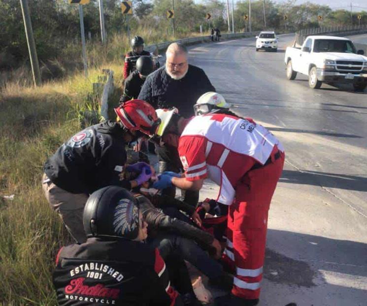 Se lesionan motociclistas en la Nacional
