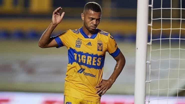 Rafa Carioca solo dejaría a Tigres por venta definitiva
