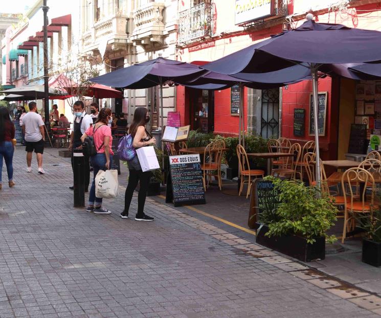 Zona Rosa, llena a pesar de repuntes; Centro luce desolado