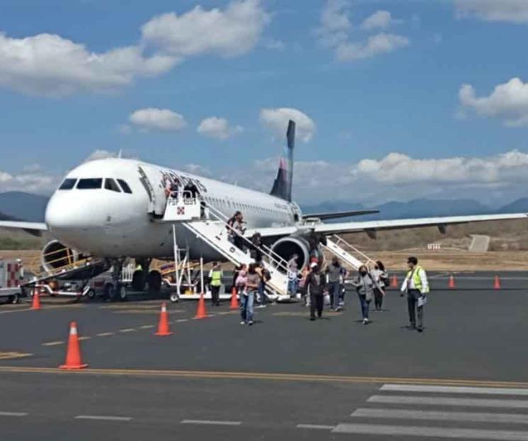 Reactivan ruta aérea internacional de Chicago a Huatulco