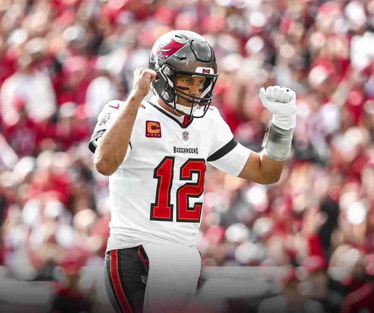 Bucs, 49s y Jefes, adelante