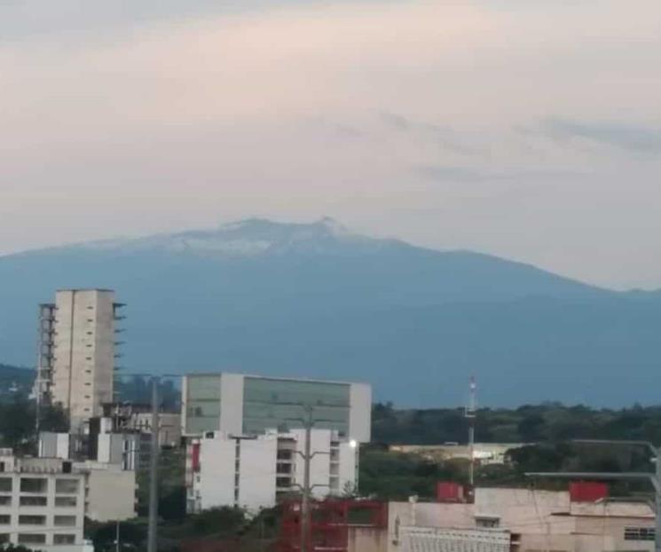 Registran nevadas en Cofre de Perote y Pico de Orizaba