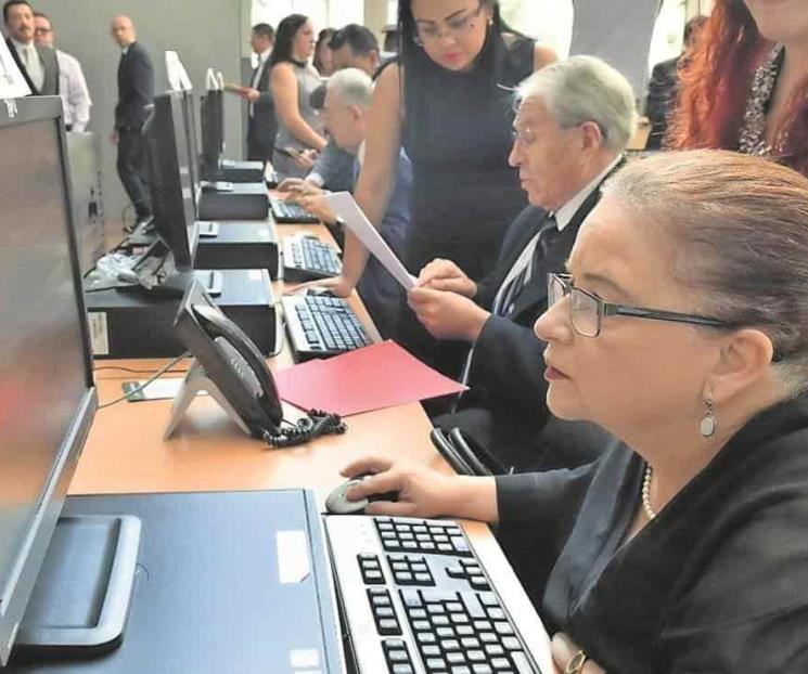 Van contra acoso en oficinas públicas
