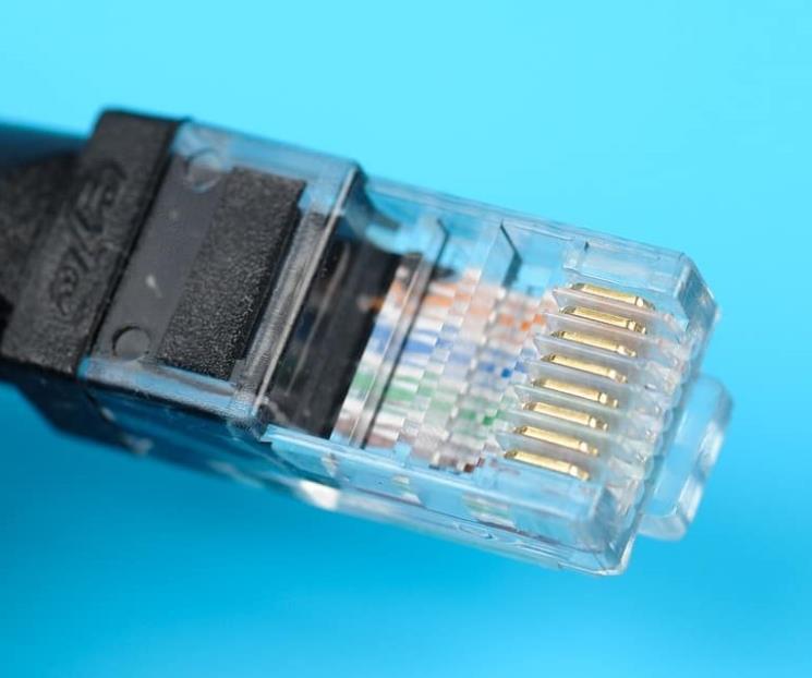Firman acuerdo para llevar internet gratuito a 11 municipios