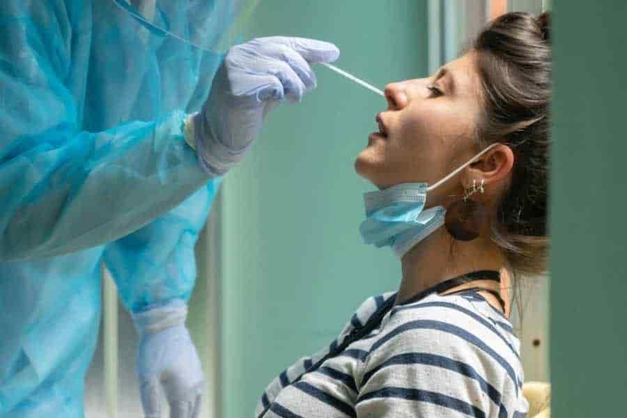 Pruebas COVID: ¿cuál debo hacerme? ¿cuántas existen?