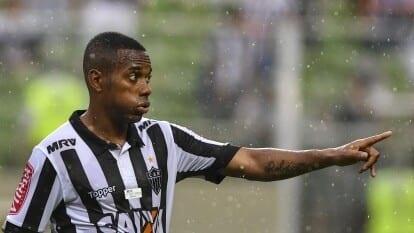 Ratifican sentencia a Robinho; serían 9 años de prisión