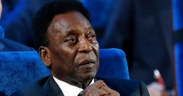 Vuelve Pelé al hospital