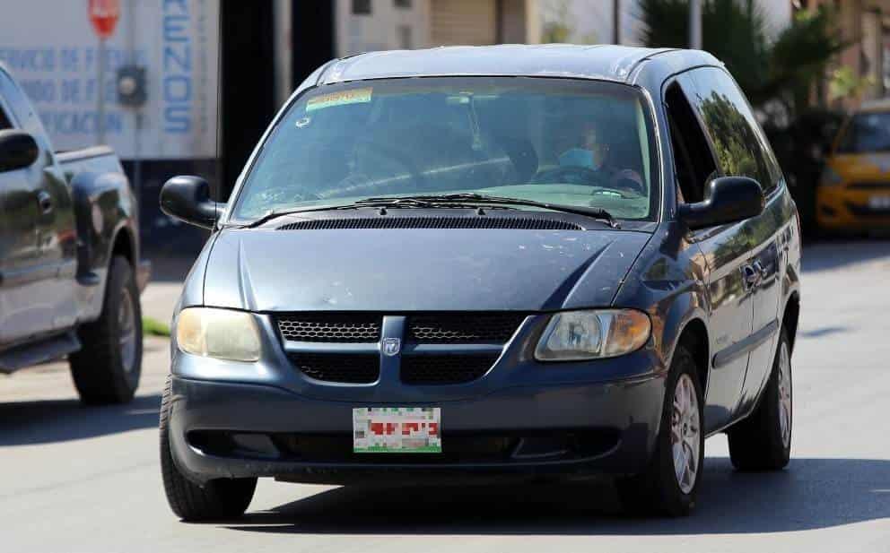 Publican decreto para regularizar autos chocolate