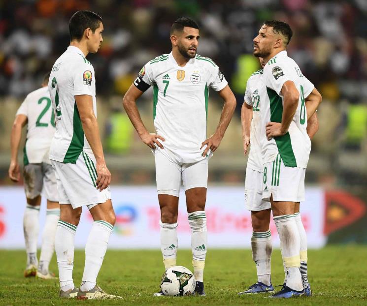 Fracasa Argelia, actual campeón de Copa Africana
