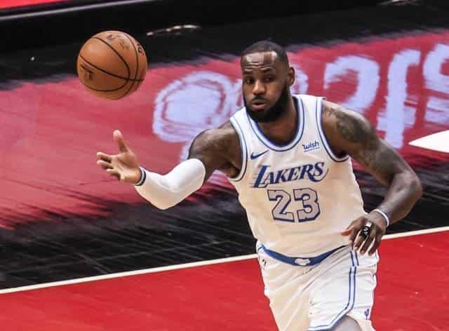 Lidera Lebron la votación al Juego de Estrellas de NBA