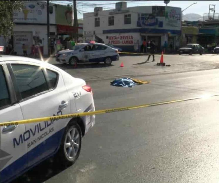 Ignora puente y muere atropellado