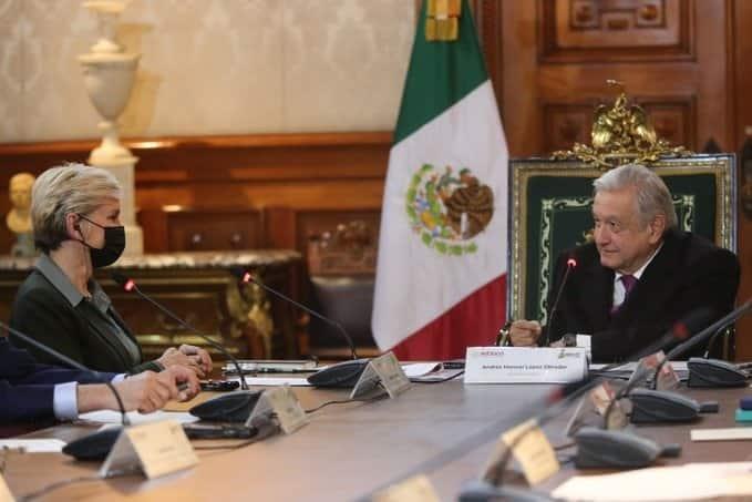 Acuerda AMLO con EU atender injusticias de reforma
