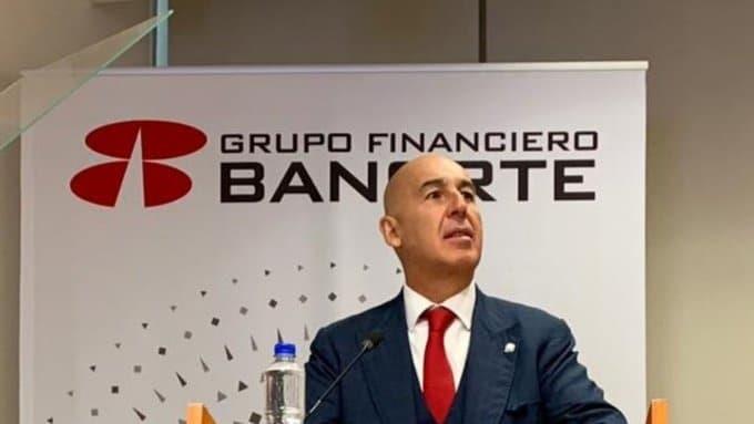 Analiza Banorte comprar Banamex
