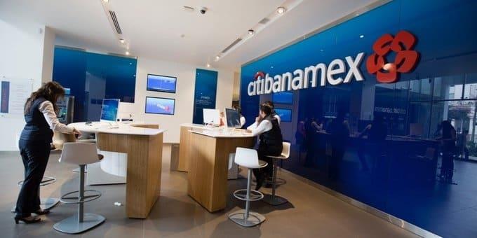 Frena demanda venta de Banamex