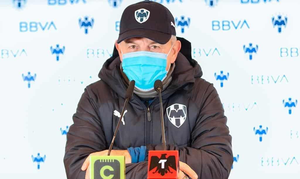 Se le acumulan las preocupaciones