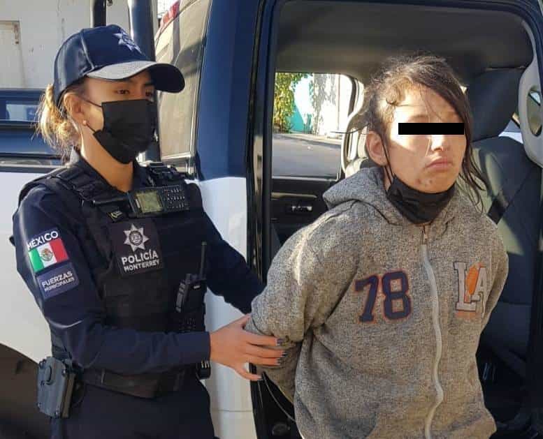 Detuvieron a una mujer, que fue sorprendida robando el cableado en una clínica del Imss