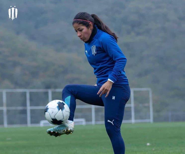 Con todo y frío, siguen Rayadas enfocadas en América