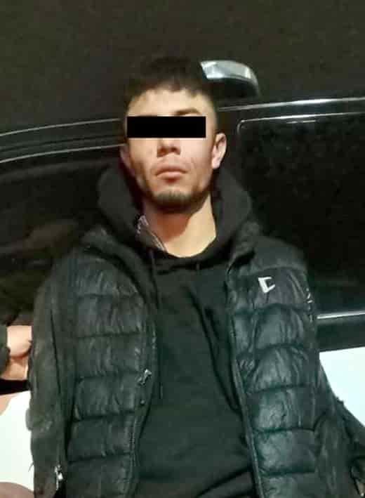 Cae delincuente con arma tras persecución