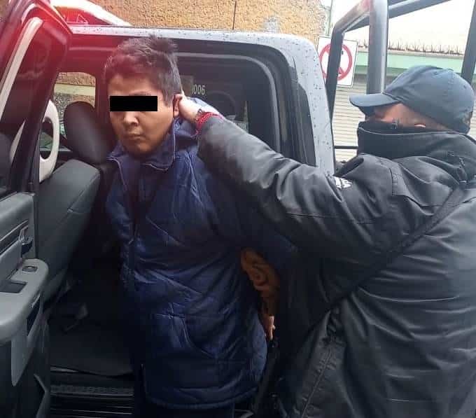Luego de amagar con una navaja a una mujer para asaltarla, un hombre fue detenido