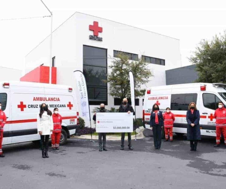 Entrega San Pedro donativo a Cruz Roja
