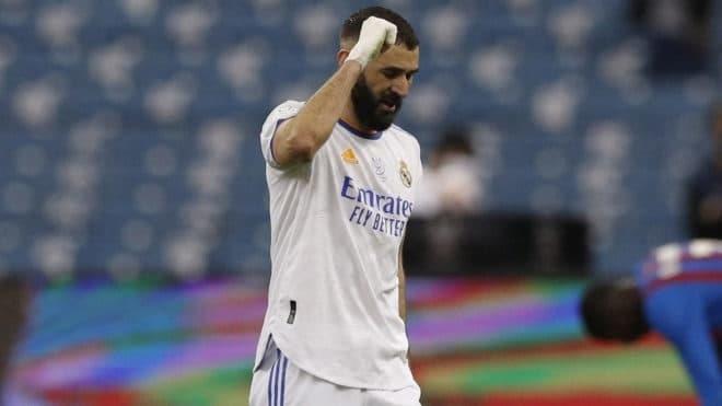 Se lesiona Benzema en el Real Madrid