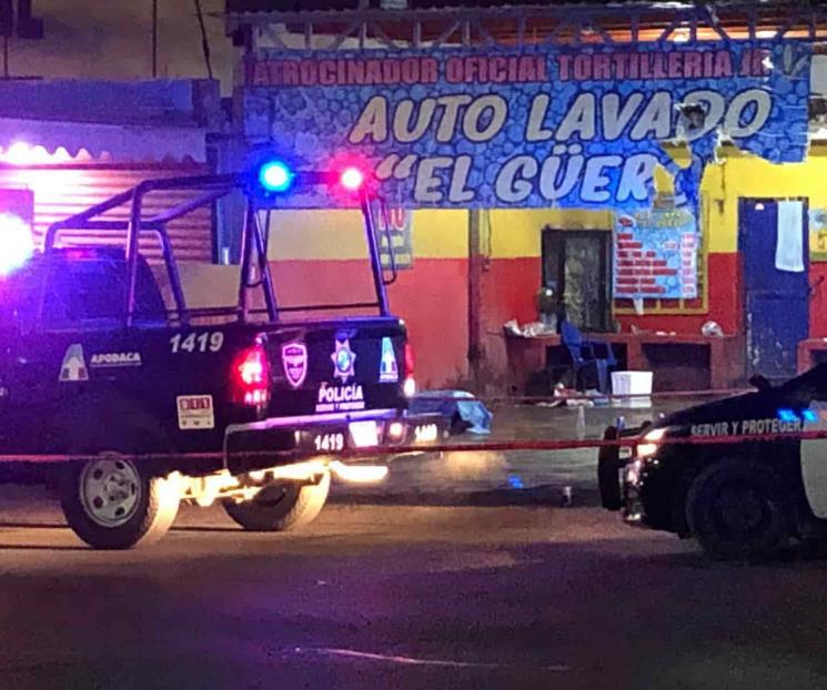 Ejecutan a empleado en car wash
