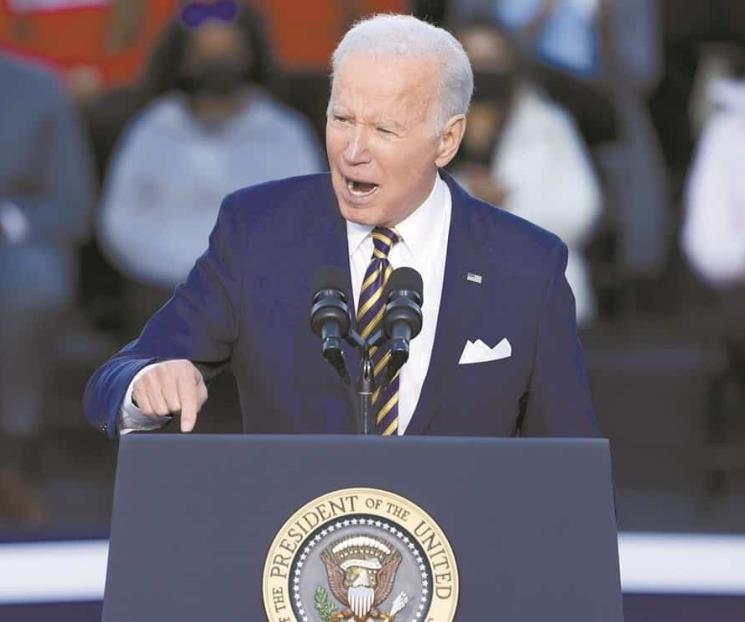 Biden se disculpa con periodista al que insultó
