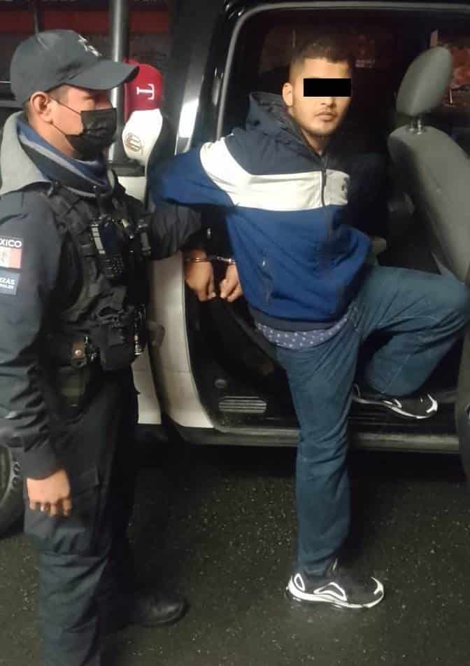 Viajaban en una camioneta sin placas de circulación y que tenía reporte de robo con violencia