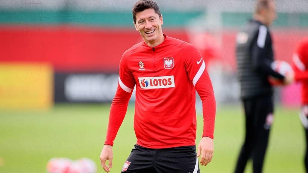 Buscaría Bayern renovar a Lewandowski