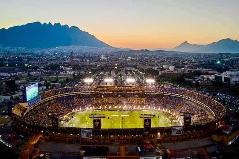 Siguen estadios regios con solo el 30 % de aforo
