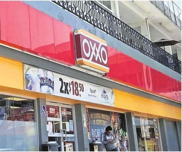 Oxxo se defiende con video de ataques de AMLO