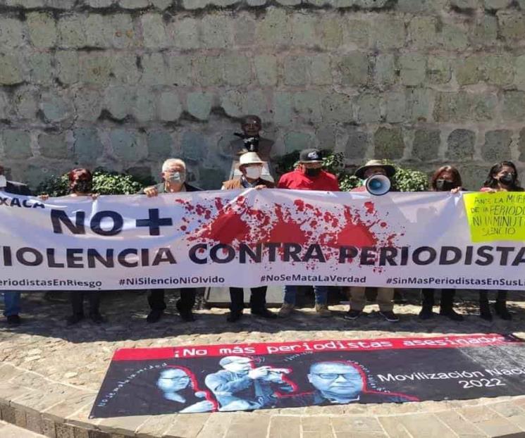 Persiguen y atacan a balazos a periodista de Oaxaca