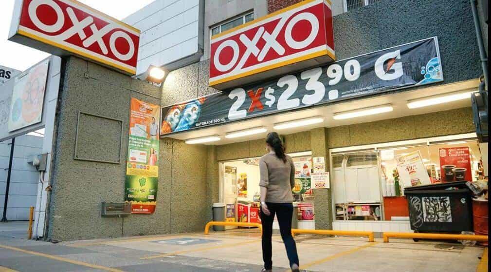 Invita AMLO a dueño de Oxxo a debatir sobre tarifas