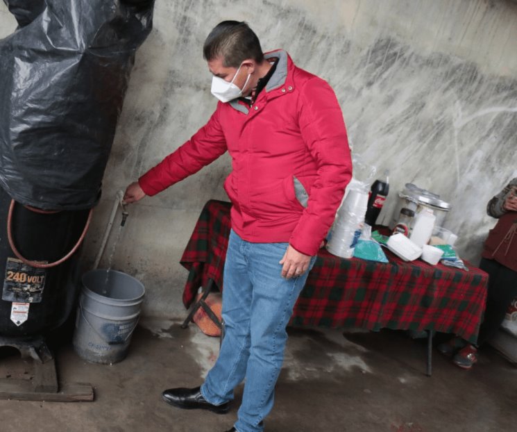 Pone en marcha Paco Treviño nueva bomba de agua