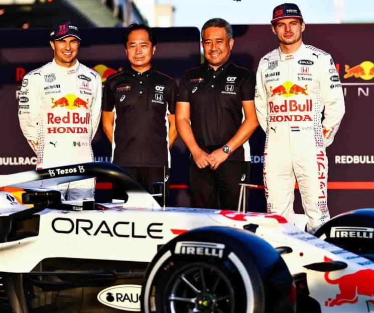 No confían fans de que Checo supere a Verstappen en 2022