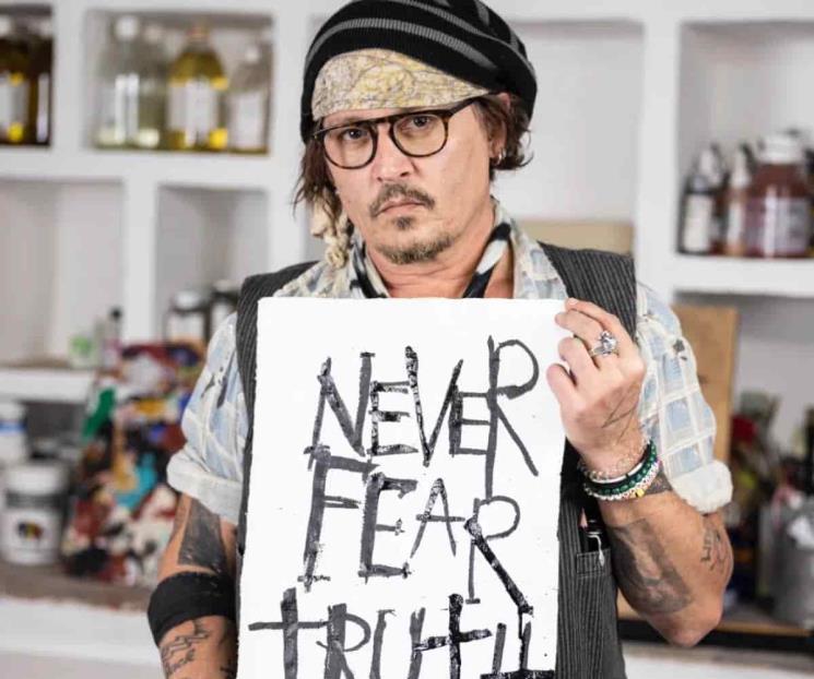 Depp se libera y pone a la venta sus obras como pintor