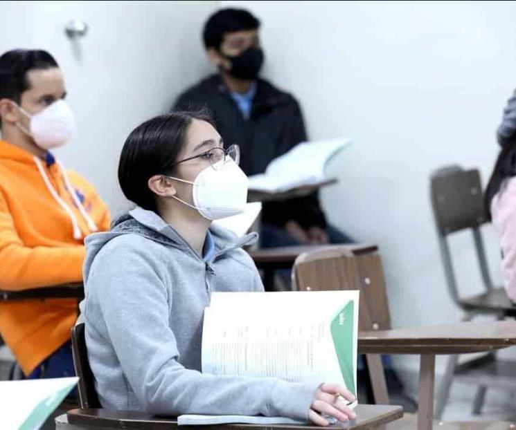 Determina la UANL seguir con clases en modalidad híbrida