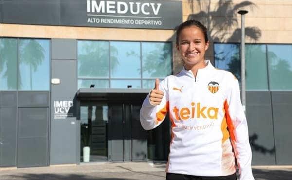 Valencia femenil confirma fichaje de mexicana Álvarez