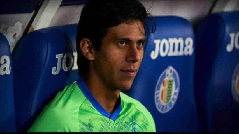 Registra Chivas a JJ Macías